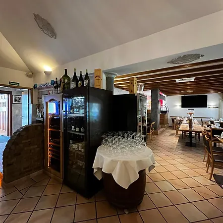 Osteria-hotel-centovini