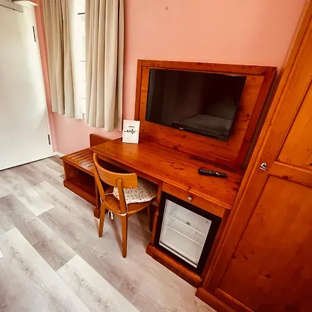 Hotel Osteria-hotel-centovini Keulen